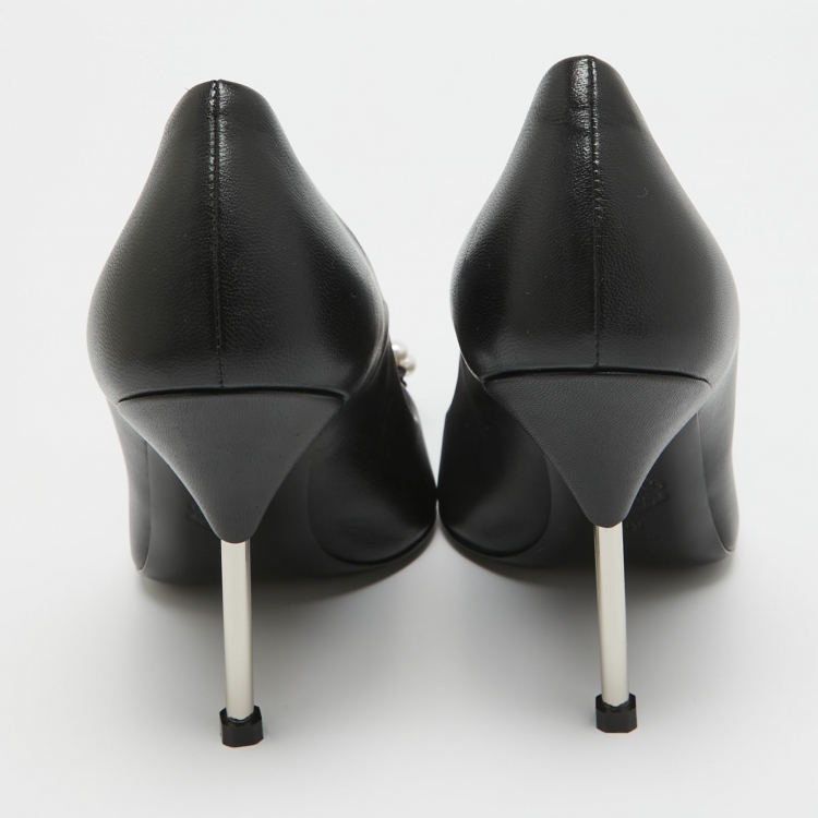 Pre Owned Alexander McQueen Black Leather Pointed Toe Pumps Size 39