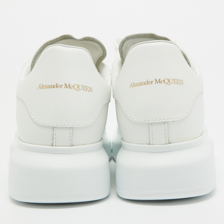 مملوكة مسبقًا Alexander McQueen White Leather Larry Sneakers Size 38