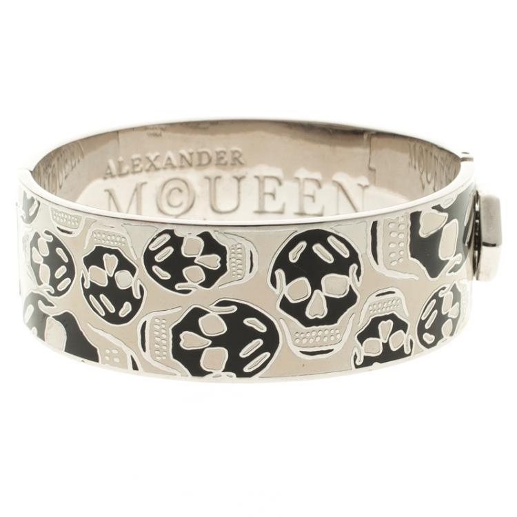 Skull bracelet by Alexander McQueen | Skull bracelet, Mcqueen, Chain link  bracelet