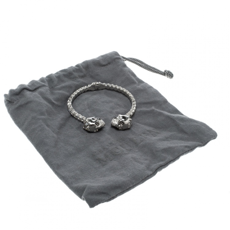Pre Owned Alexander McQueen Twin Crystal Embedded Skull Silver Tone Open Cuff Bracelet