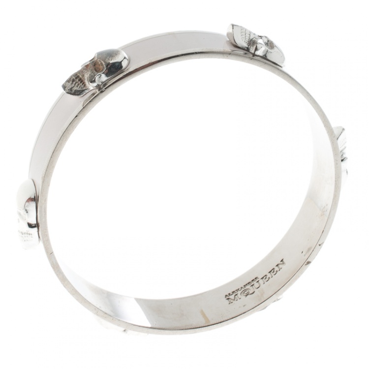 Pre Owned Alexander McQueen 3D Skull Enamel Silver Tone Bangle Bracelet