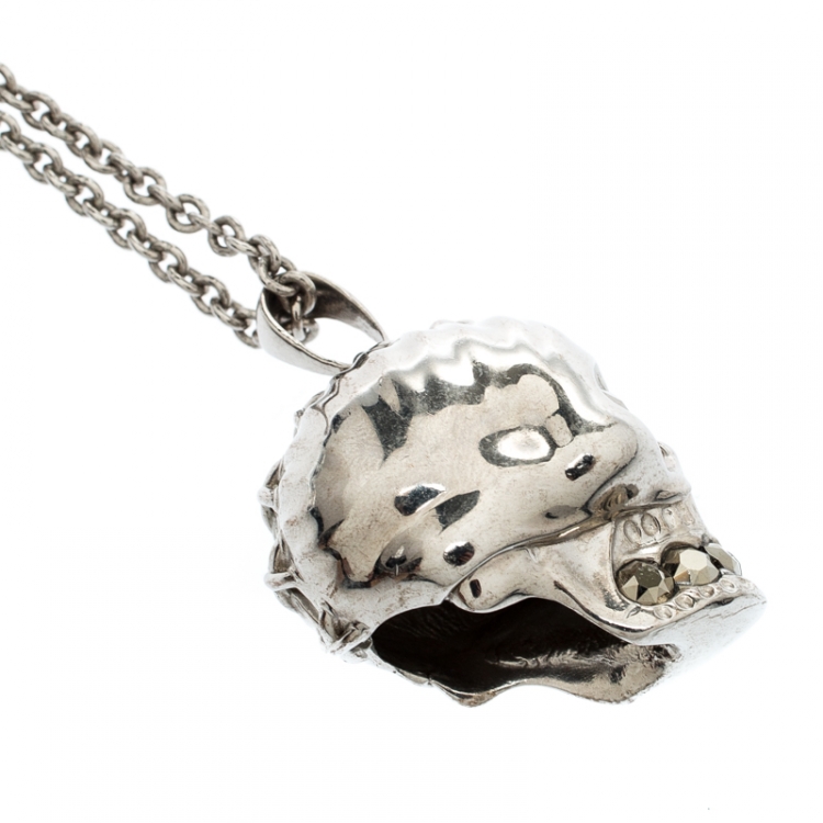 Pre Owned Alexander McQueen Crystal Embedded Silver Tone Skull Pendant Necklace