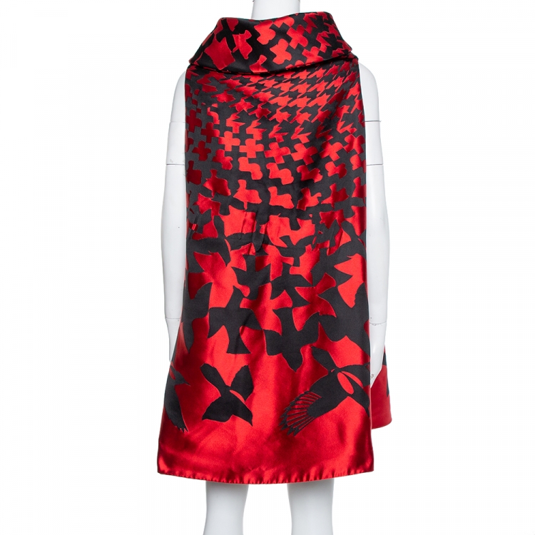Pre Owned Alexander McQueen Red & Black Patterned Satin High Neck Detail Shift Dress S