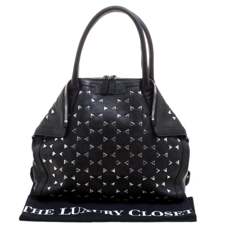 Pre Owned Alexander McQueen Black Leather Triangle Studded De Manta Tote