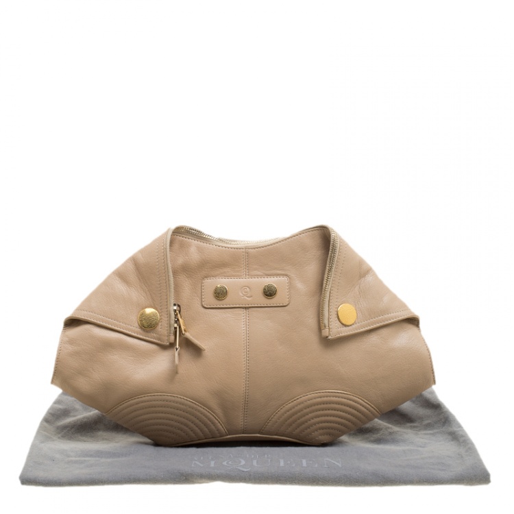 Pre Owned Alexander McQueen Beige Leather Medium Faithful De Manta Clutch