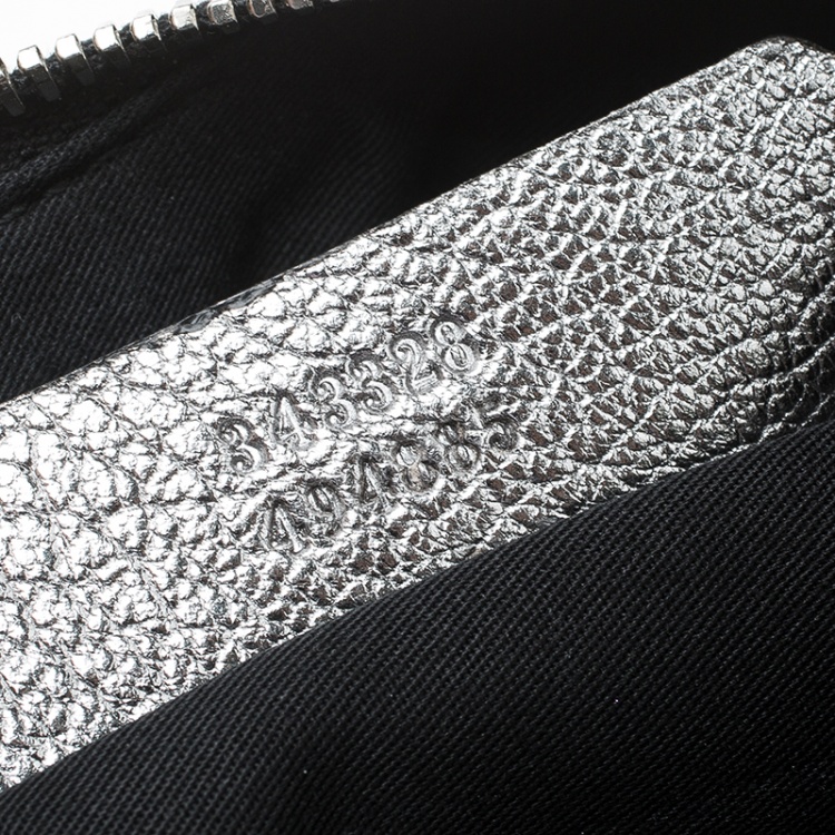 Pre Owned Alexander McQueen Metallic Silver Leather Small De Manta Clutch