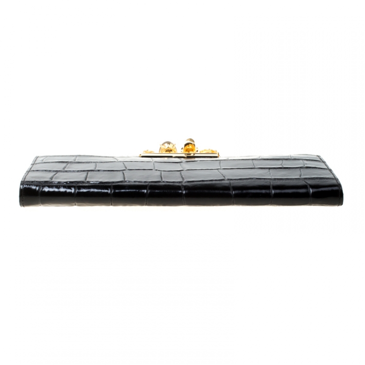 مملوكة مسبقًا Alexander McQueen Black Croc Embossed Leather Skull Knuckle Clutch