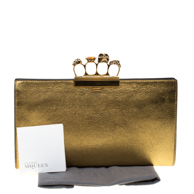 Pre Owned Alexander McQueen Gold Leather Skull Knuckle Flat Clutch