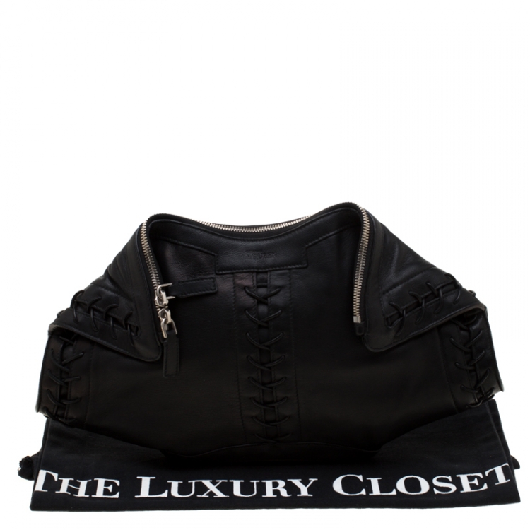 مملوكة مسبقًا Alexander McQueen Black Leather Medium Lace Up Faithful De Manta Clutch