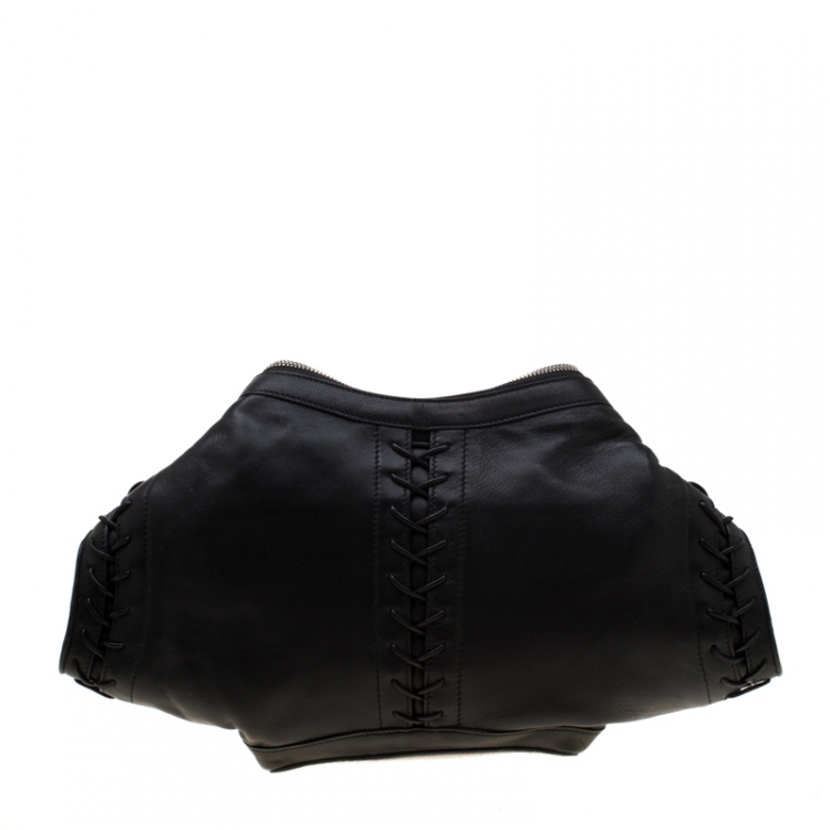 مملوكة مسبقًا Alexander McQueen Black Leather Medium Lace Up Faithful De Manta Clutch