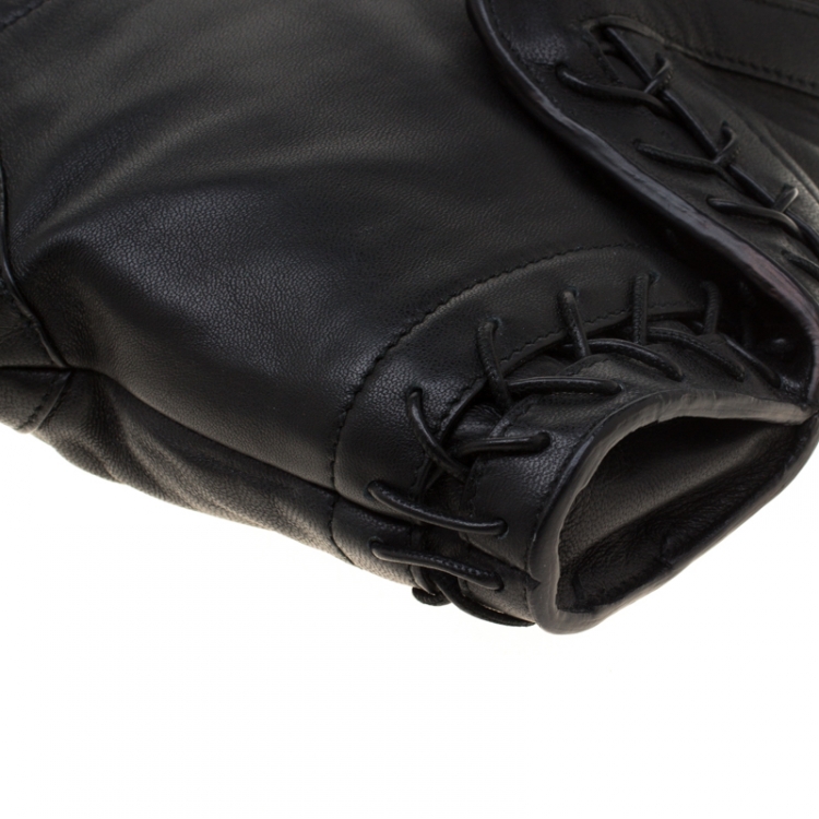 مملوكة مسبقًا Alexander McQueen Black Leather Medium Lace Up Faithful De Manta Clutch