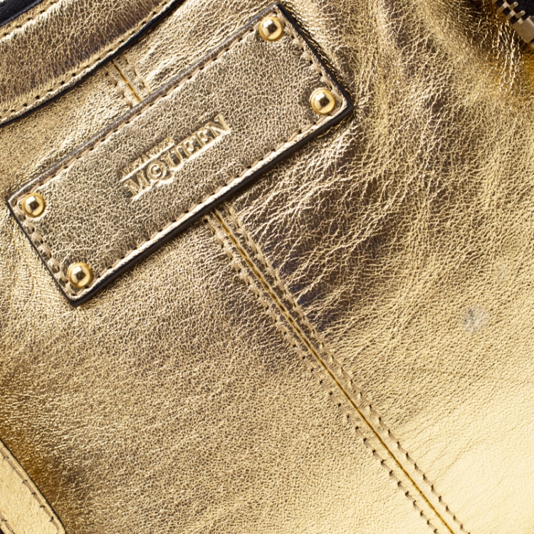 Pre Owned Alexander McQueen Gold Metallic Leather Medium De Manta Clutch