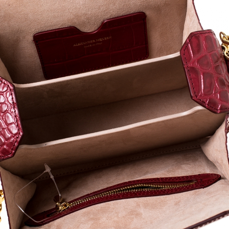 Pre Owned Alexander McQueen Red Croc Embossed Leather Box Shoulder Bag 