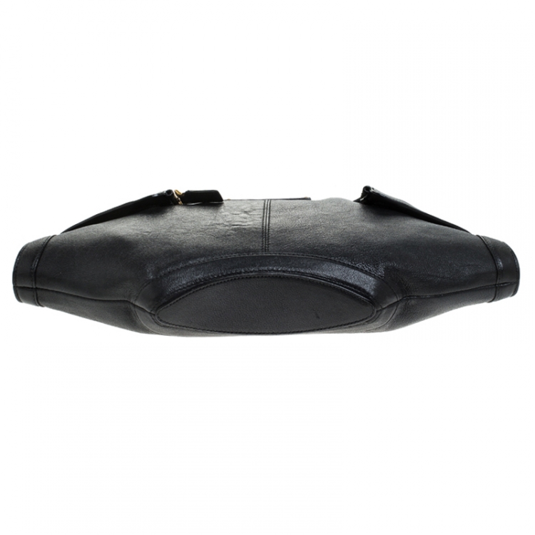 مملوكة مسبقًا Alexander McQueen Black Leather Medium De Manta Clutch