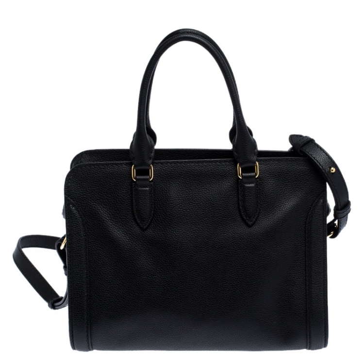 مملوكة مسبقًا Alexander McQueen Black Leather Skull Padlock Tote