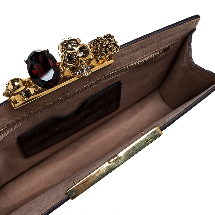 Pre Owned Alexander McQueen Crocodile Embossed Leather Skull Knuckle Flat Clutch 