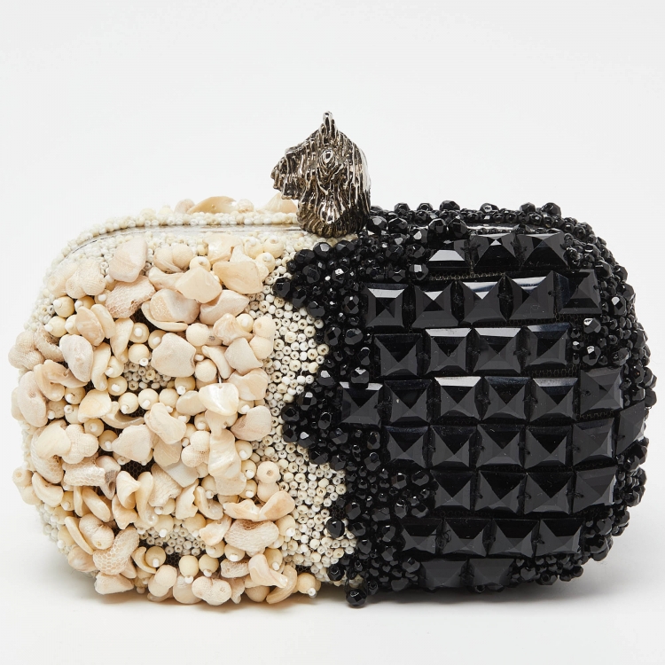Pre Owned Alexander McQueen Black/Beige Beads Embellished Skull Box Clutch