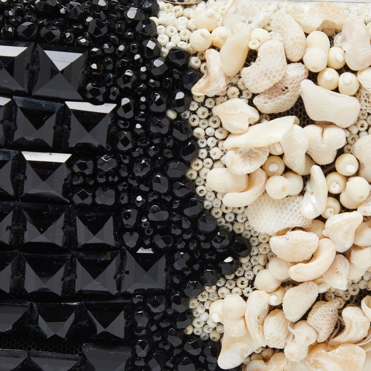 Pre Owned Alexander McQueen Black/Beige Beads Embellished Skull Box Clutch