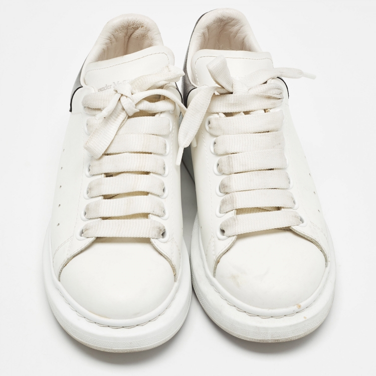Pre Owned Alexander McQueen White/Metallic Grey Leather Larry Sneakers Size 37.5