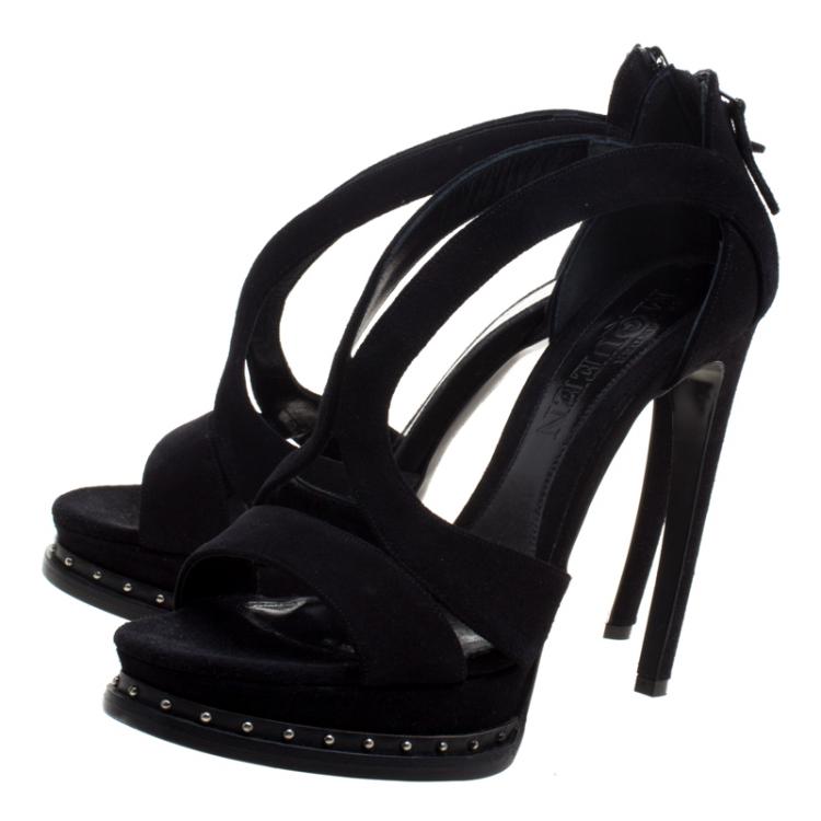 Pre Owned Alexander McQueen Black Suede Armadillo Studded Platform Sandals Size 39.5