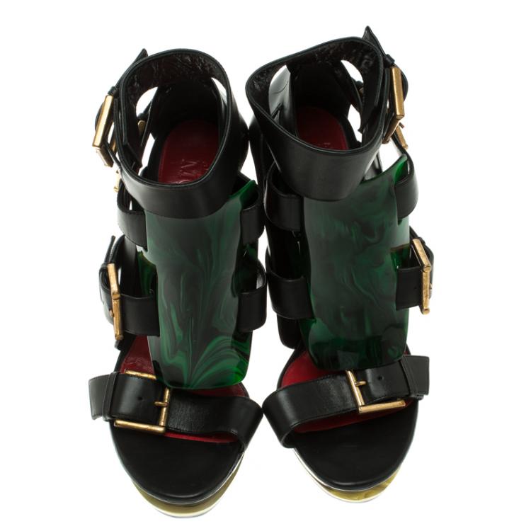 مملوكة مسبقًا Alexander McQueen Black Leather Plexi Plaque Strappy Platform Sandals Size 40