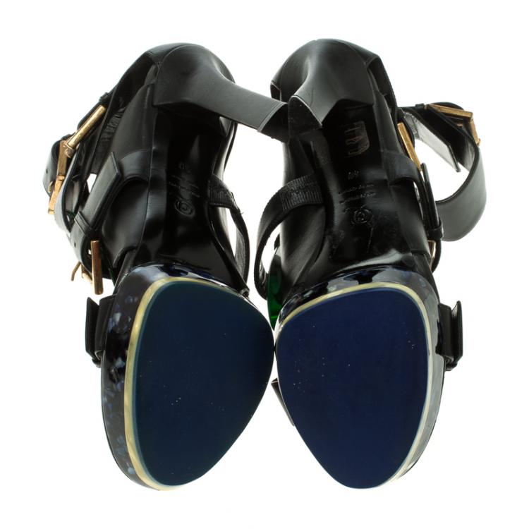 مملوكة مسبقًا Alexander McQueen Black Leather Plexi Plaque Strappy Platform Sandals Size 40