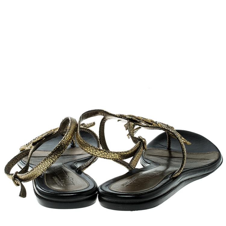 Pre Owned Alexander McQueen Gold Leather Flat Sandals Size 40.5
