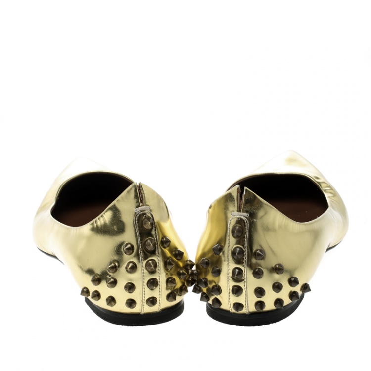 مملوكة مسبقًا Alexander McQueen Metallic Gold Leather Studded Ballet Flats Size 41