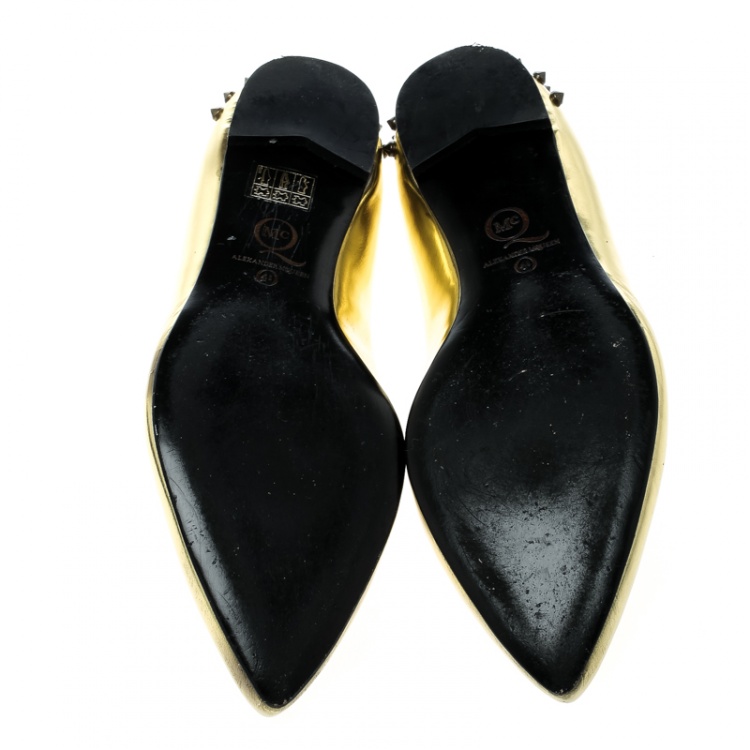مملوكة مسبقًا Alexander McQueen Metallic Gold Leather Studded Ballet Flats Size 41
