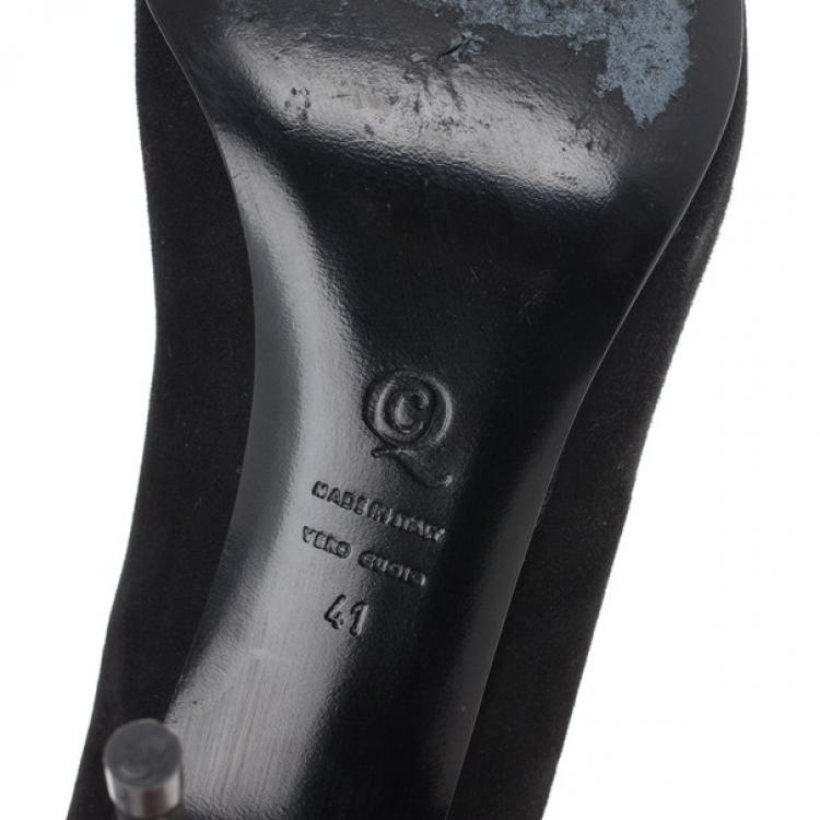 Pre Owned Alexander McQueen Black Suede Gold Trimmed Faux Pearl Pumps Size 41