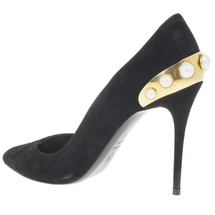 Pre Owned Alexander McQueen Black Suede Gold Trimmed Faux Pearl Pumps Size 41