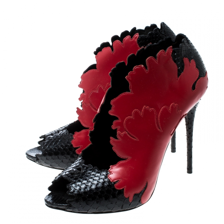 Pre Owned Alexander McQueen Red/Black Python and Leather Kimono Flower Peep Toe Booties Size 39
