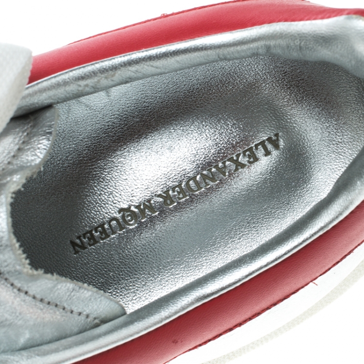 Pre Owned Alexander McQueen Silver/Red Leather Classic Larry Platform Lace Up Sneakers Size 45