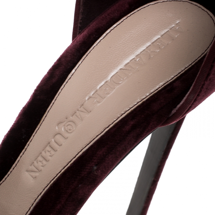 Pre Owned Alexander McQueen Burgundy Velvet Butterfly Platform Ankle Strap Sandals Size 40
