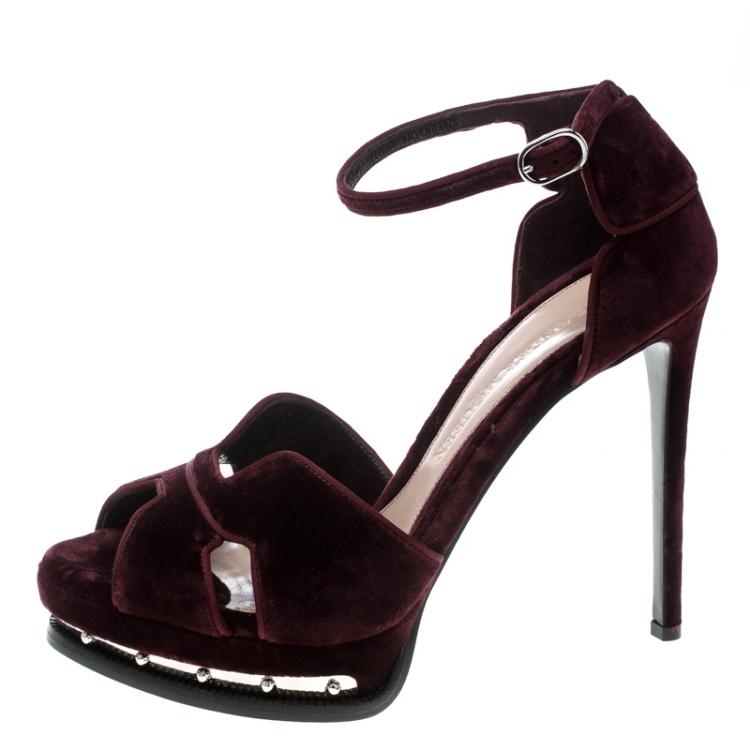 Pre Owned Alexander McQueen Burgundy Velvet Butterfly Platform Ankle Strap Sandals Size 40