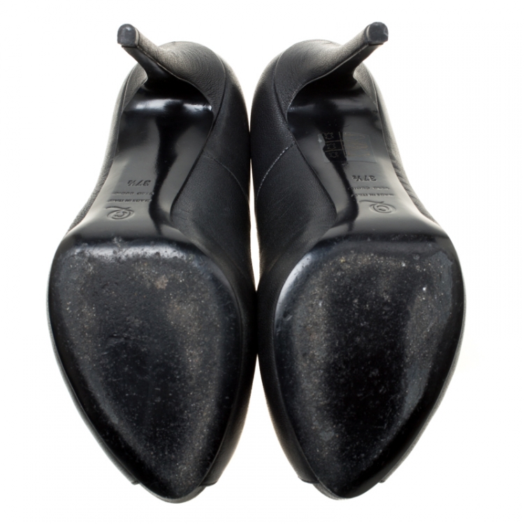 Pre Owned Alexander McQueen Black Leather Crystal Embellished Skull Detail Peep Toe Platform Pumps Size 37.5