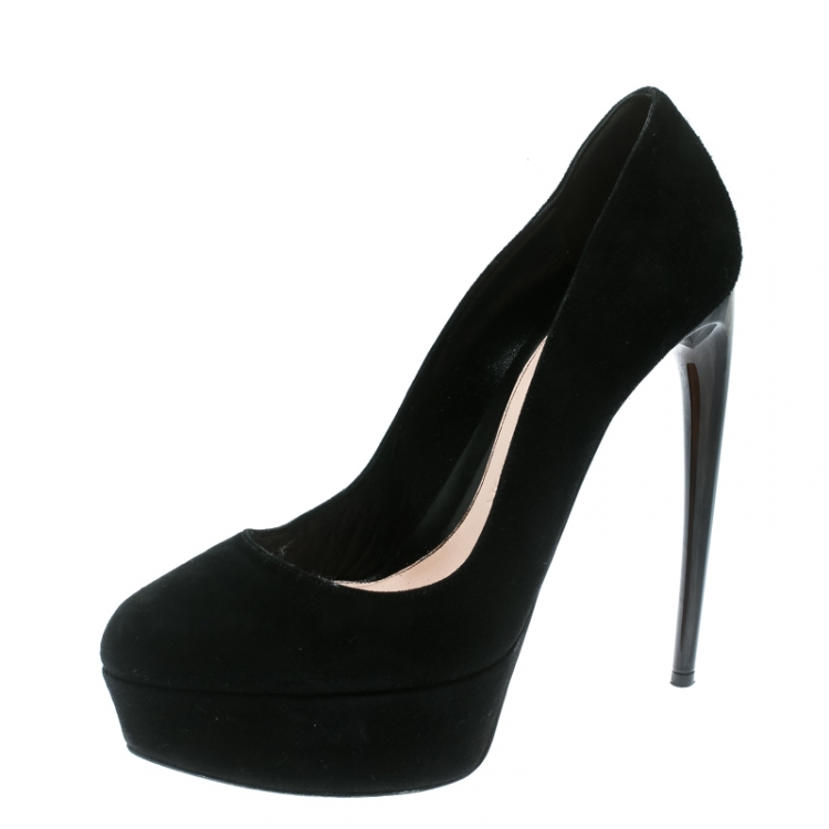 alexander mcqueen horn heel pumps