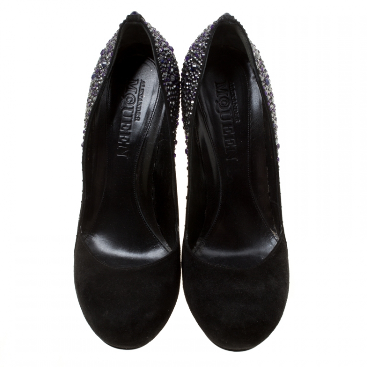 Pre Owned Alexander McQueen Black Suede Crystal Embellished Pumps Size 40