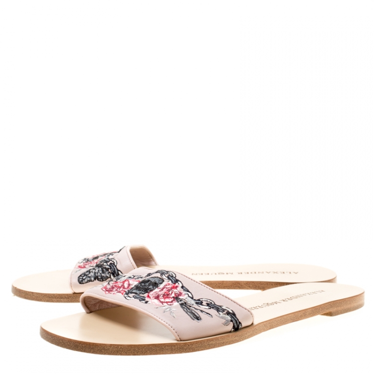 Pre Owned Alexander McQueen Blush Pink Skull Embroidered Leather Poppy Slide Flats Size 37.5