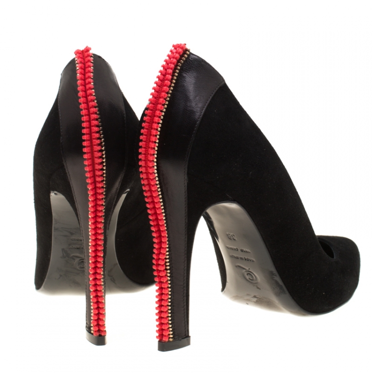 Pre Owned Alexander McQueen Black Suede Zip Embellished Heel Pointed Toe Pumps Size 38