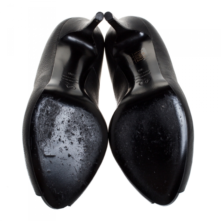 Pre Owned Alexander McQueen Black Leather Crystal Embellished Skull Detail Peep Toe Platform Pumps Size 38