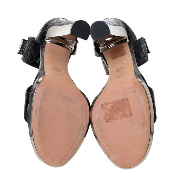 مملوكة مسبقًا Alexander McQueen Black Croc Embossed Leather Ankle Cuff Platform Sandals Size 40