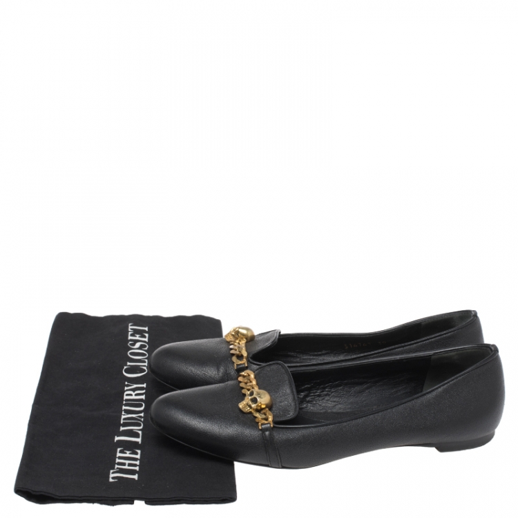 Pre Owned Alexander McQueen Black Leather Chain Skull Embellished Flats Size 39