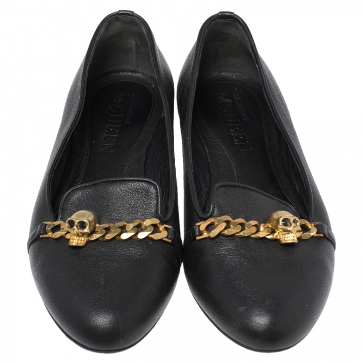 Pre Owned Alexander McQueen Black Leather Chain Skull Embellished Flats Size 39