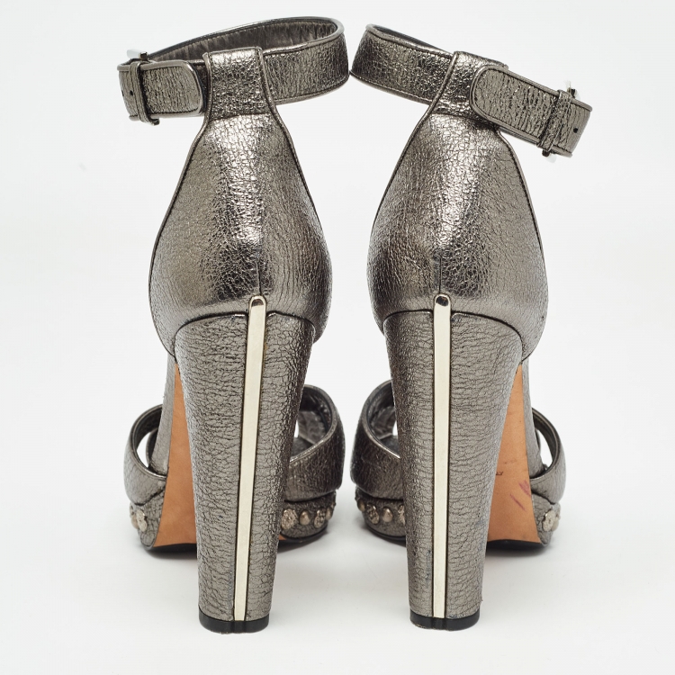 Pre Owned Alexander McQueen Metallic  Leather Crystal Embellished Skull Ankle Strap Sandals Size 39
