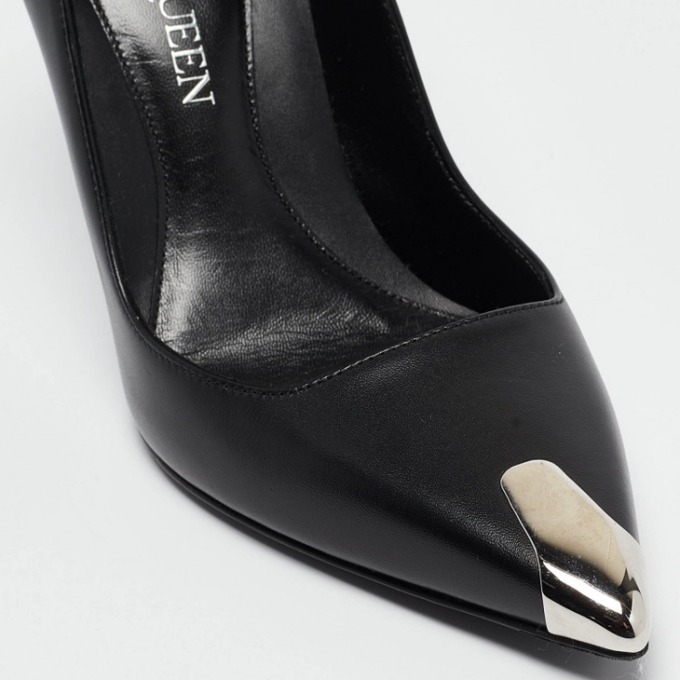 Pre Owned Alexander McQueen Black Leather Punk Pointed Toe Pumps Size 36.5