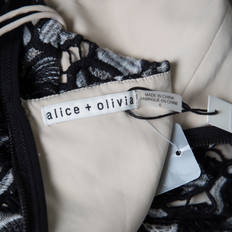 Pre Owned Alice + Olivia Monochrome Floral Lace Cut Out Detail Noreen Halter Dress M