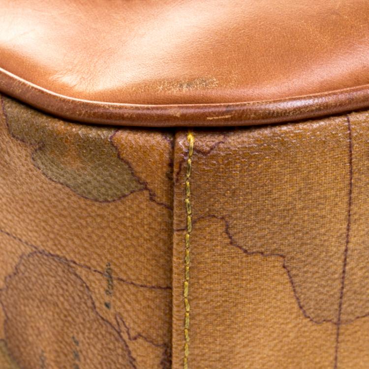 Pre Owned Alviero Martini 1A Classe Geo Classic Print Coated Canvas Shoulder Bag