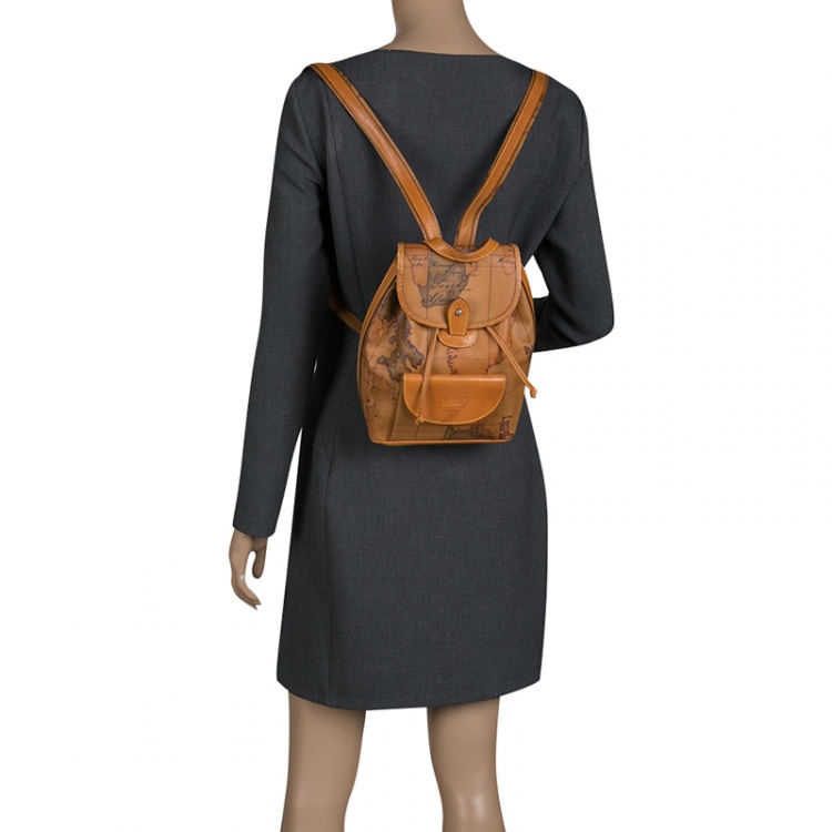 Pre Owned Alviero Martini 1A Classe Brown Geo Classic Print Coated Canvas Backpack