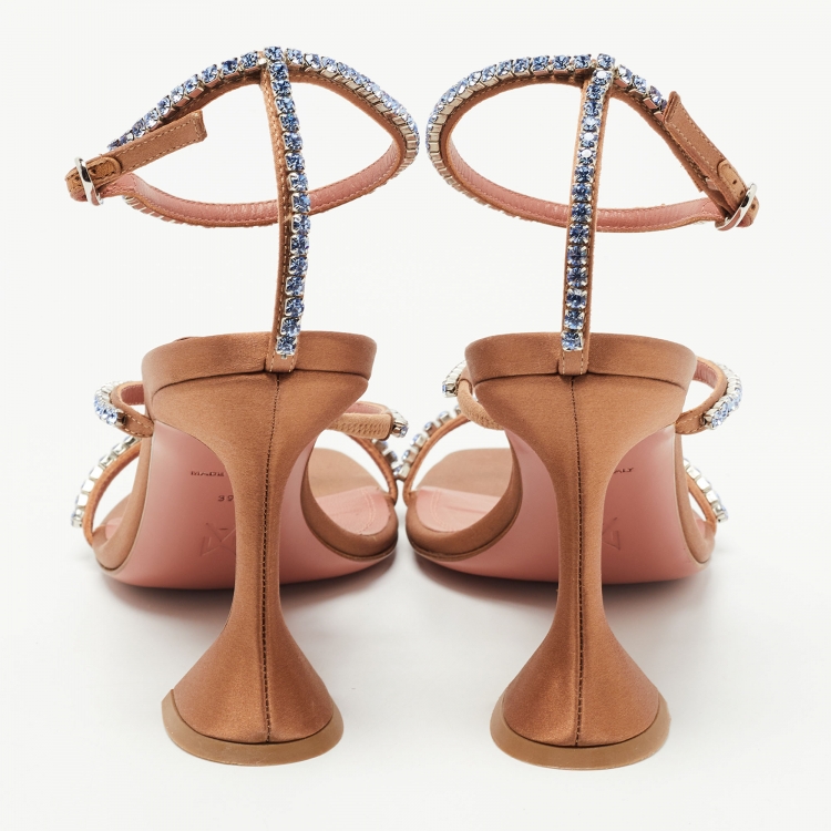مملوكة مسبقًا Amina Muaddi Beige Satin Crystal Embellished Gilda Sandals Size 39
